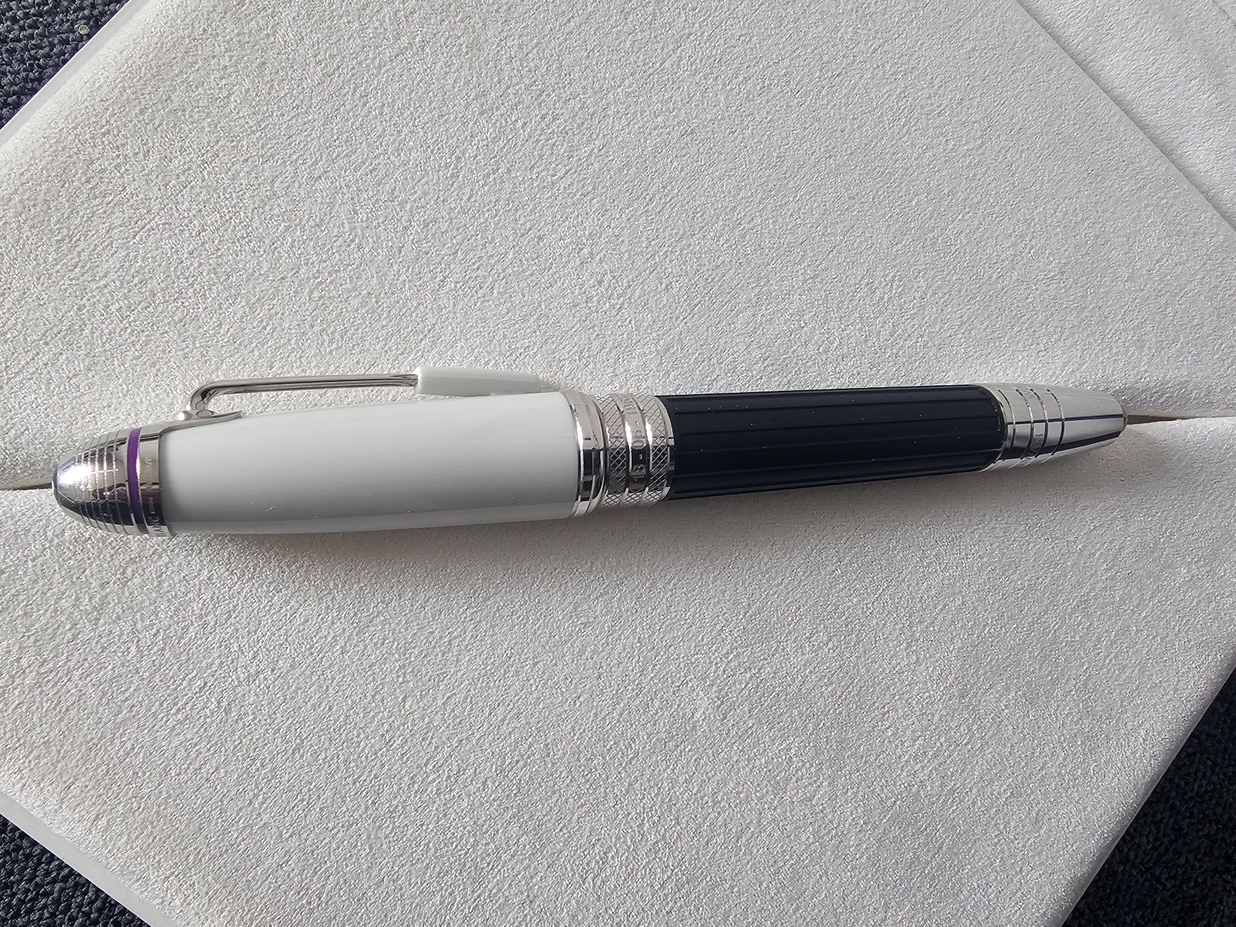 Penna & Evidenziatori: MONTBLANC Rollerball - Série limitée J. Hendrix – Nuovo (secondo la descrizione) da Château-d'Oex venduto da bla_b6mv 3