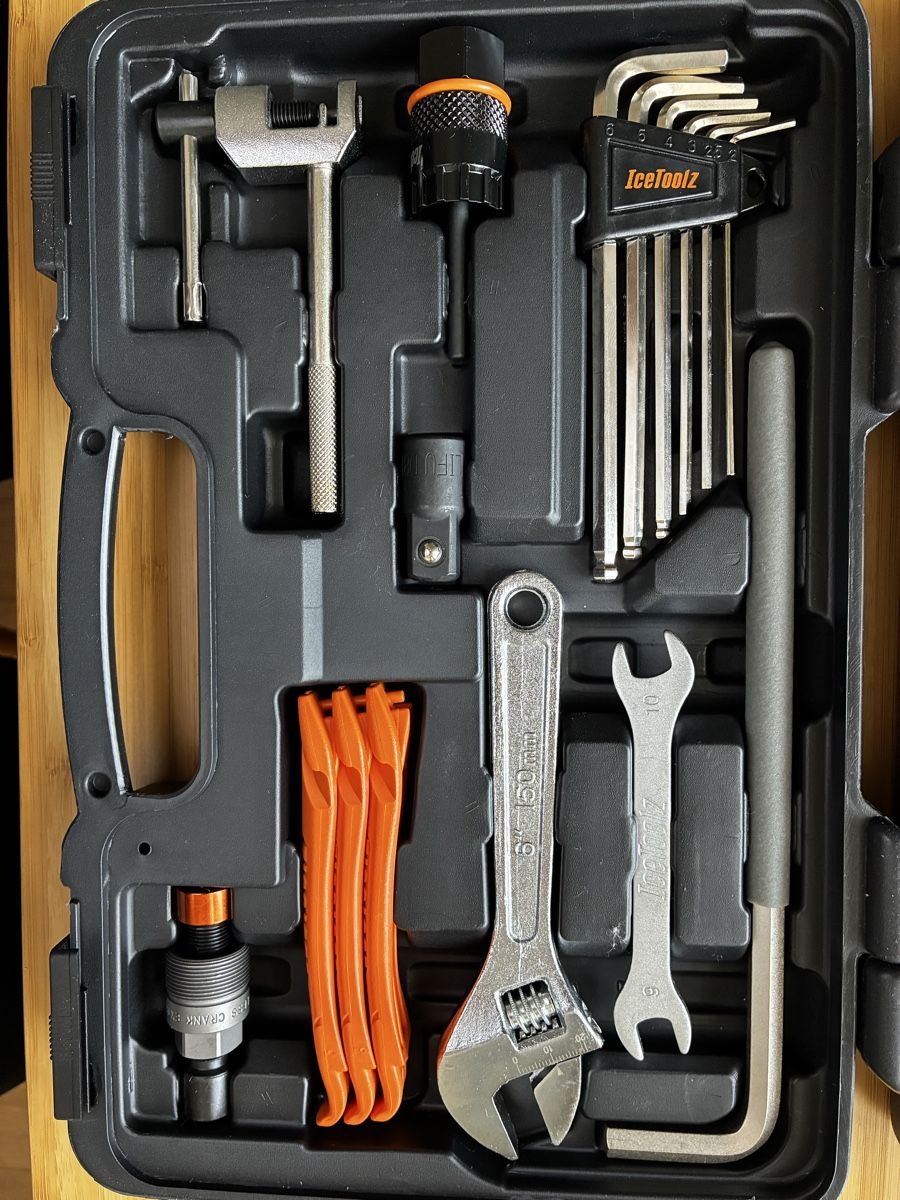 Tous les outils: Boîte à outils Icetoolz – Neuf avec emballage d'origine à La Chaux de Fonds par Fleursrose33 2