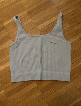 Débardeur léger bleu ciel, taille S, bon état