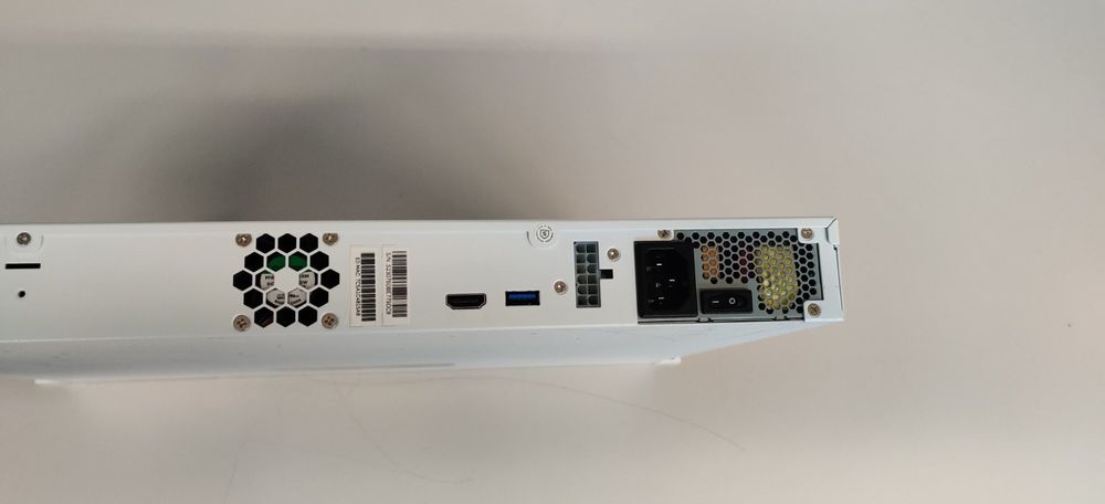 Sophos SG 210 Rev.2 + carte 8 interfaces + borne Wifi Sophos AP 55C