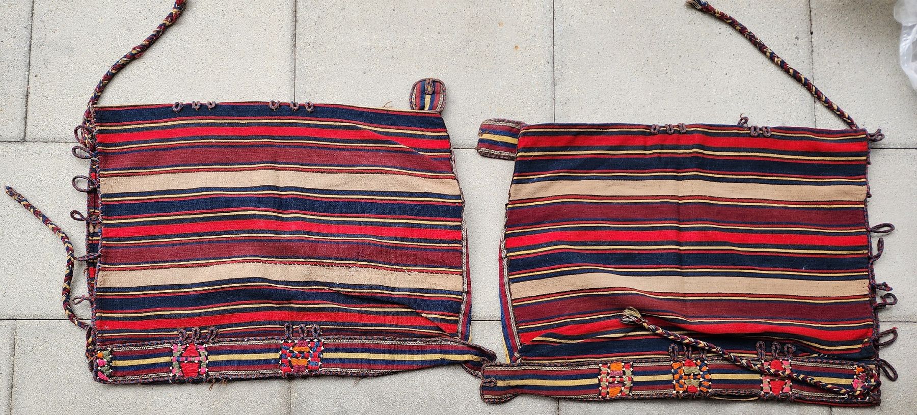 Tappeti: Nomadische Satteltaschen – Usato da Pfaffhausen venduto da Ai1ZHshop