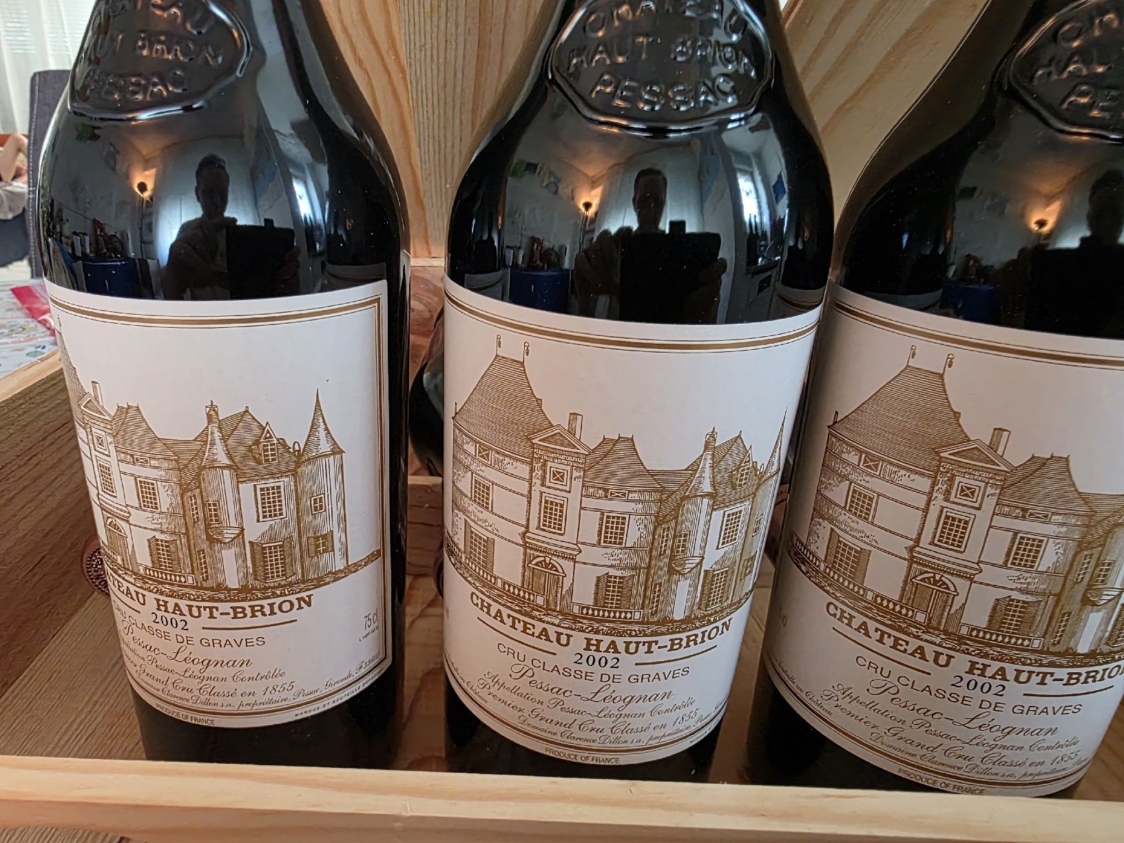 Haut-Brion Vins: 1 x Ch. Haut-Brion 2002, 18/20 RG, 93 WA – Neuf avec emballage d'origine à Zürich par Best_World_Wines 1