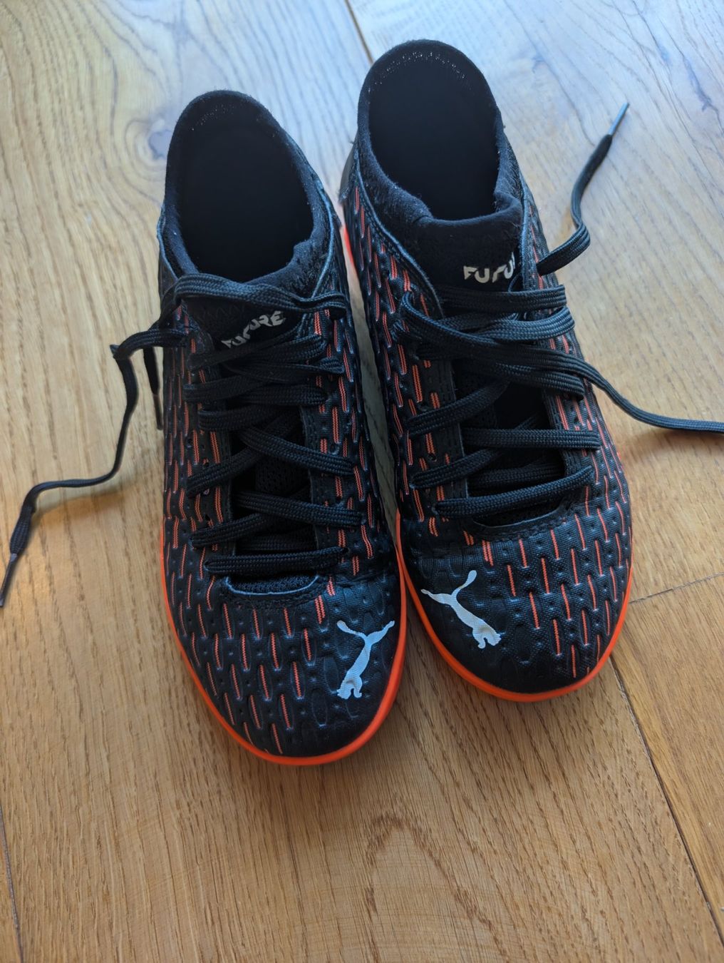 Puma Scarpe da uomo: Chaussures de foot Puma 31-32 – Usato da Epalinges venduto da JOCD 3
