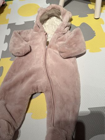 H&M baby Snowsuit. Bear ears. Size 62. Winter season