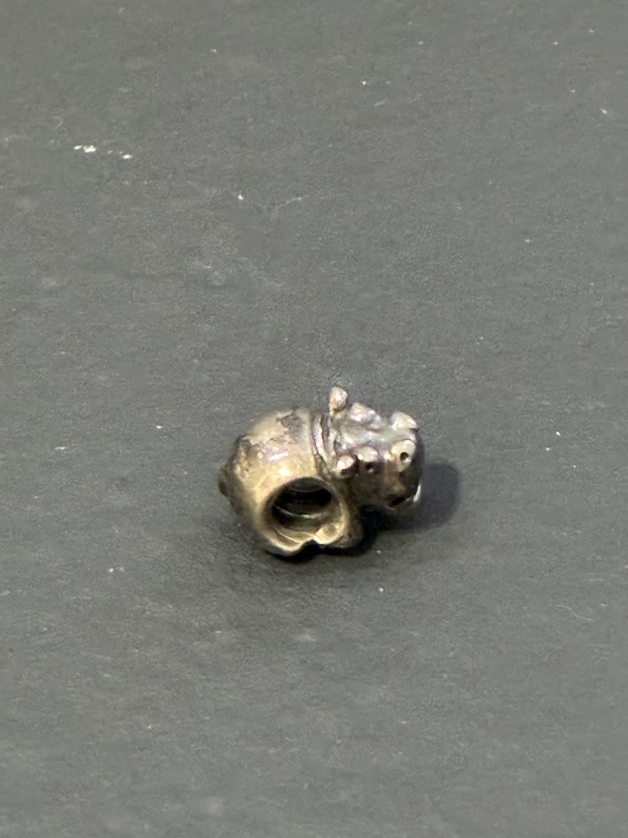 Pandora Ciondoli: Charm Pandora hippopotame  – Usato da Chénens venduto da Picco82 1