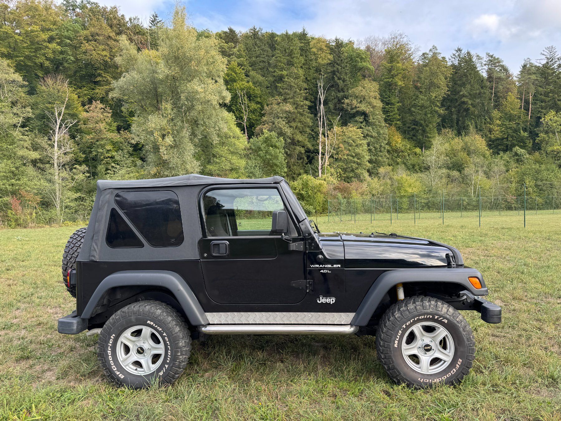 Jeep Automobili: Jeep Wrangler TJ – Usato da Bergdietikon venduto da Cummins 1