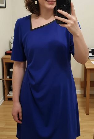 Robe "Elie Tahari"