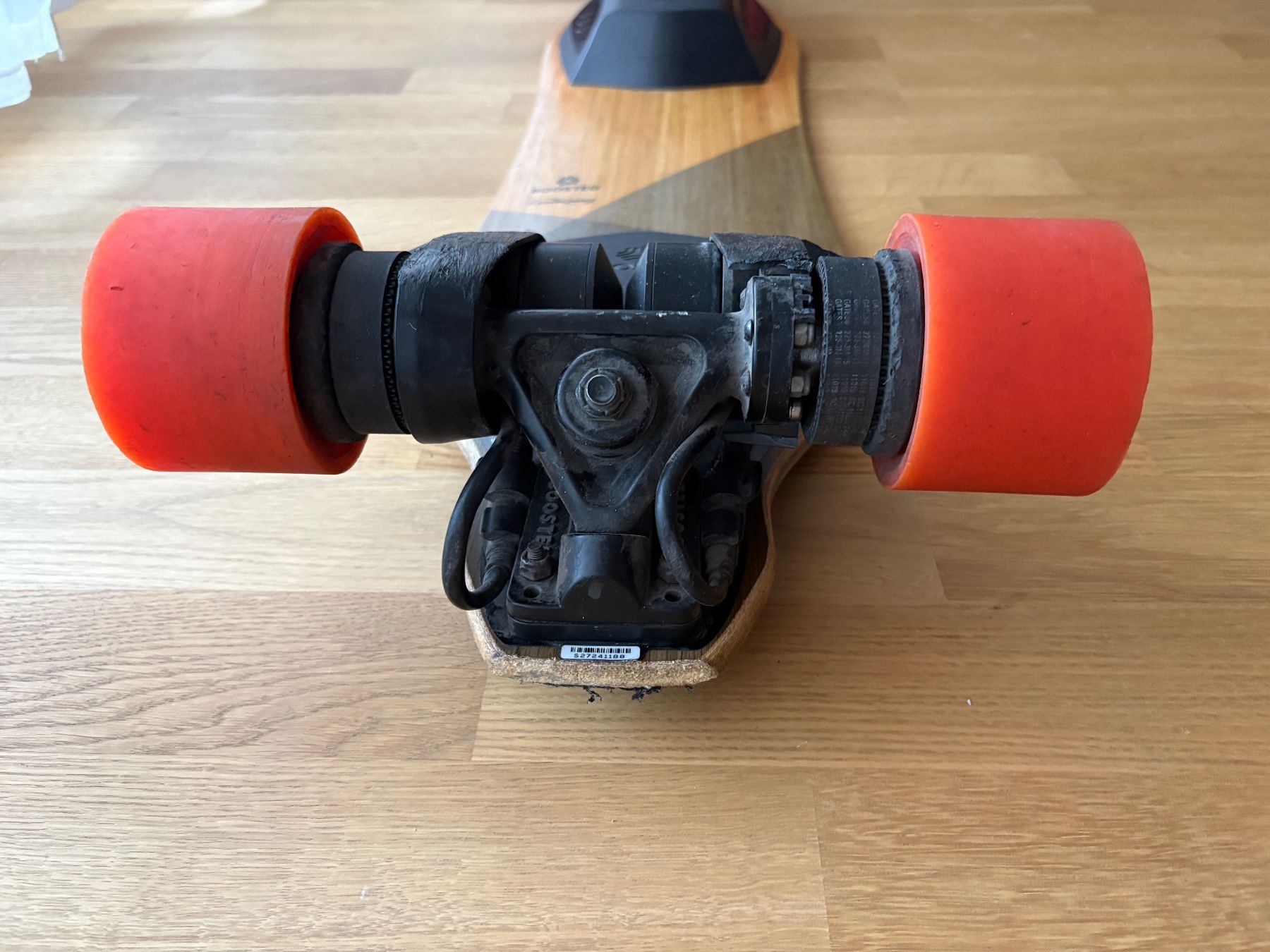 Skateboards: Boosted Elektro Board Longboard Extended Range 2 Akkus – D'occasion à Bern par Kevin-18 3