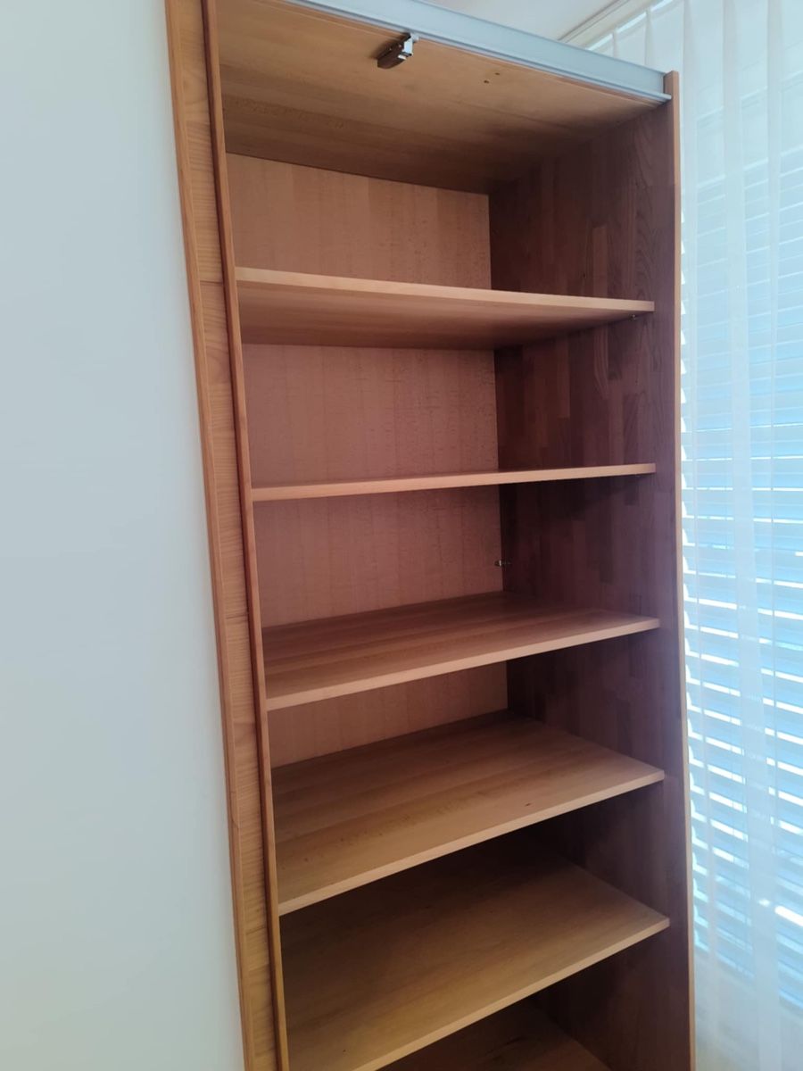 Team7 Schränke: Team 7 Kleiderschrank   – Gebraucht aus Sevelen von Stopglobal. 1