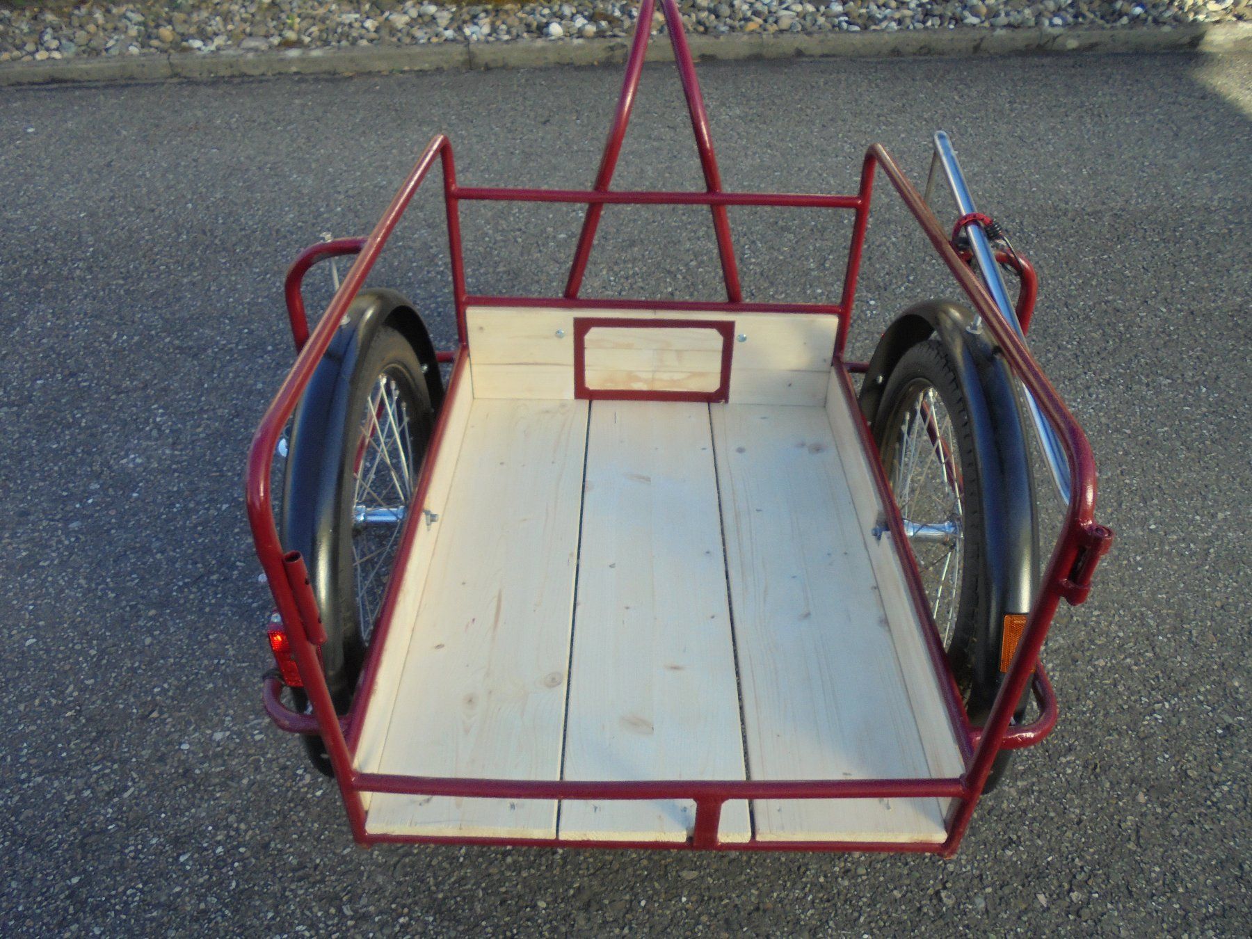 Remorques: Stabiler Velo-Mofa-Anhänger – D'occasion à Rohrbach par Benz16 2