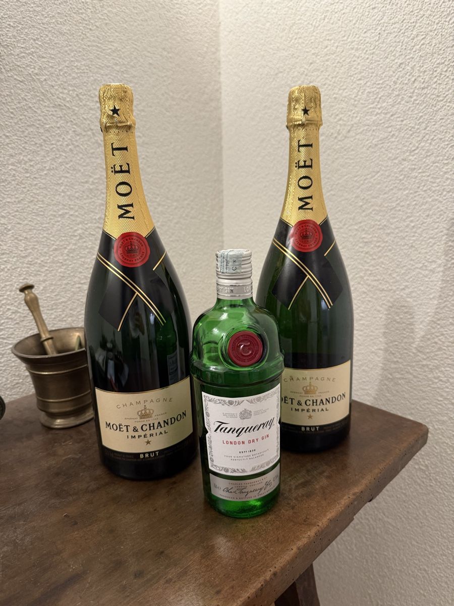 Moet Vino: 2 X MOET & CHANDON 1,5 Lt – Nuovo (secondo la descrizione) da Kilchberg ZH venduto da Dorian7 4