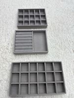 Rangement bijoux gris, idéal pour organiser vos trésors!