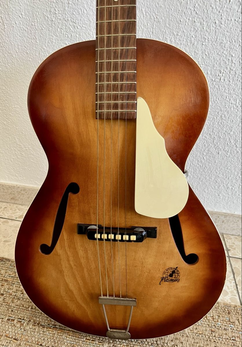 Framus Strumenti musicali: Antike Akustik Gitarre Framus 5/50 – Usato da Allschwil venduto da dms_jc2y