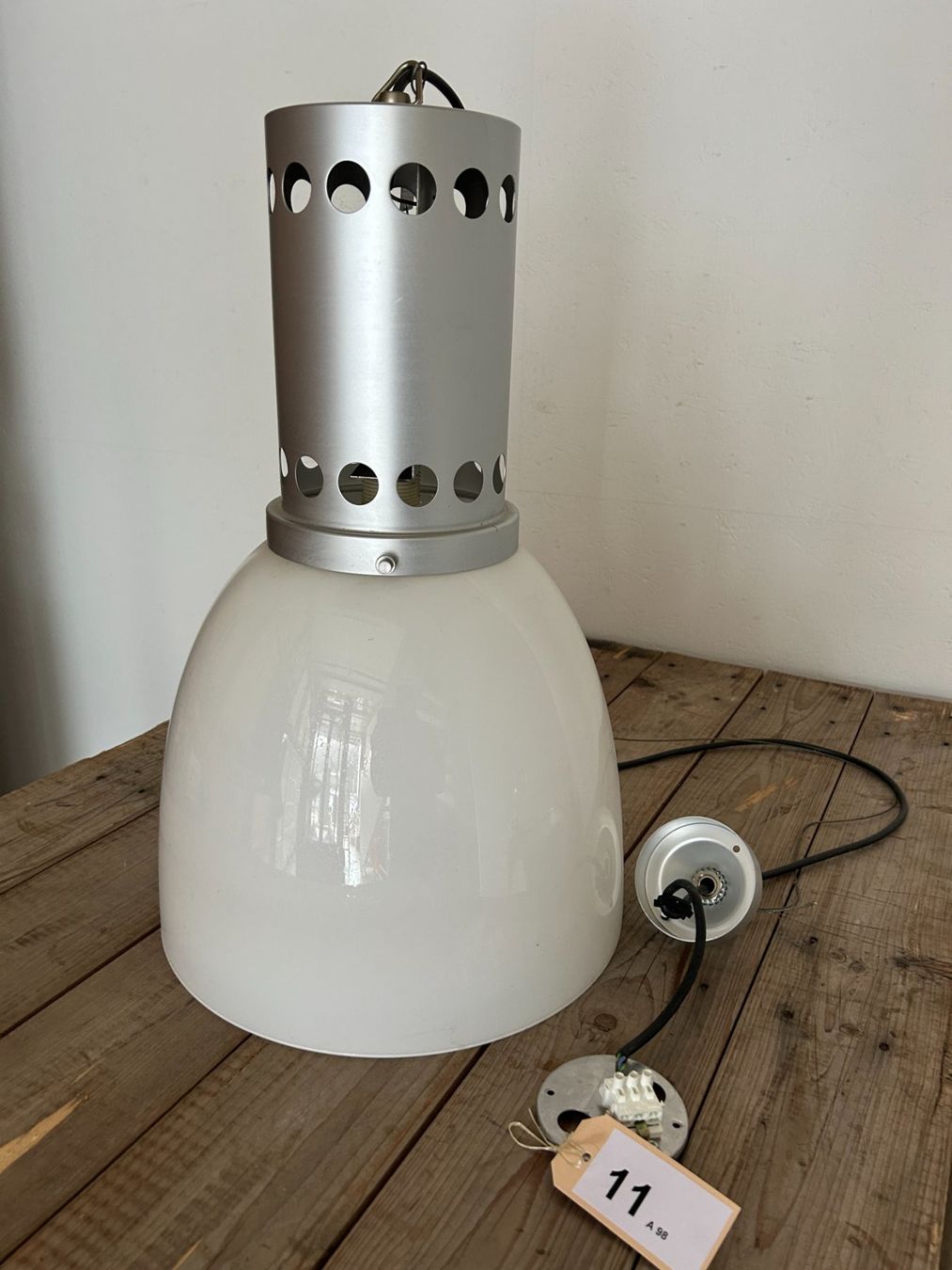 Lampade: Vintage Leuchte LRG original – Usato da Thunstetten venduto da Chnuschti18
