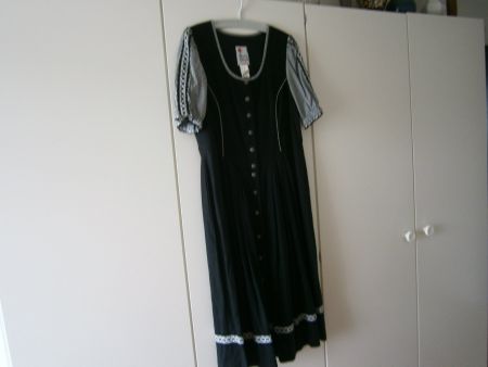 Trachtenkleid, schwarz, Grösse 48, Rose Dirndl