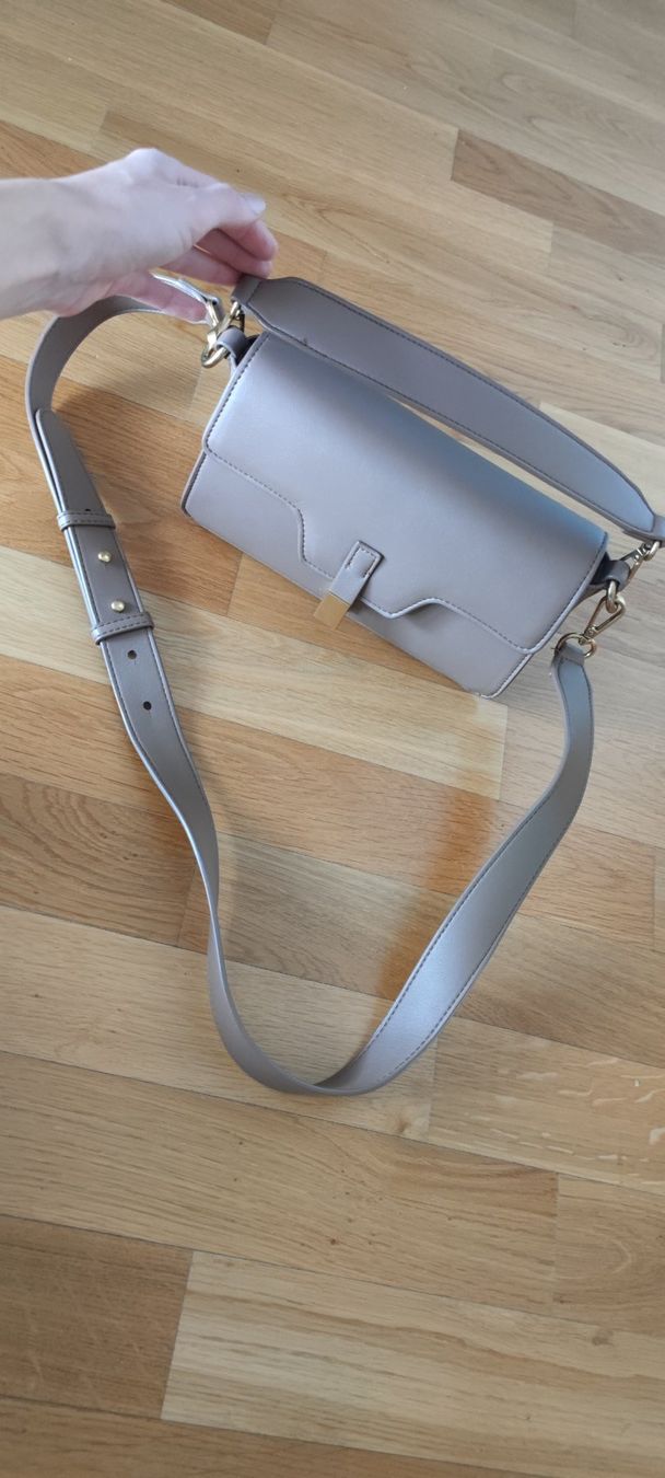 Mango Borse da donna: Tasche Mango – Usato da Zug venduto da vik_8fdf 6