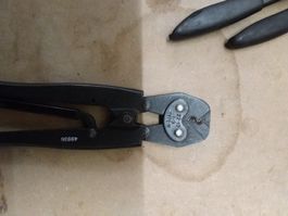 Kabel Press Zange 22-10 1-9TYPE-W No11