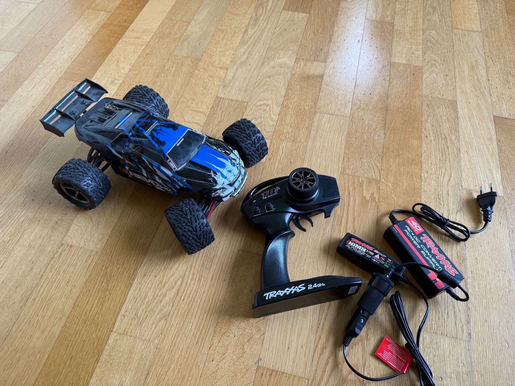 Traxxas Modellismo RC: Traxxas E-Revo VXL – Usato da Thalwil venduto da Baba26