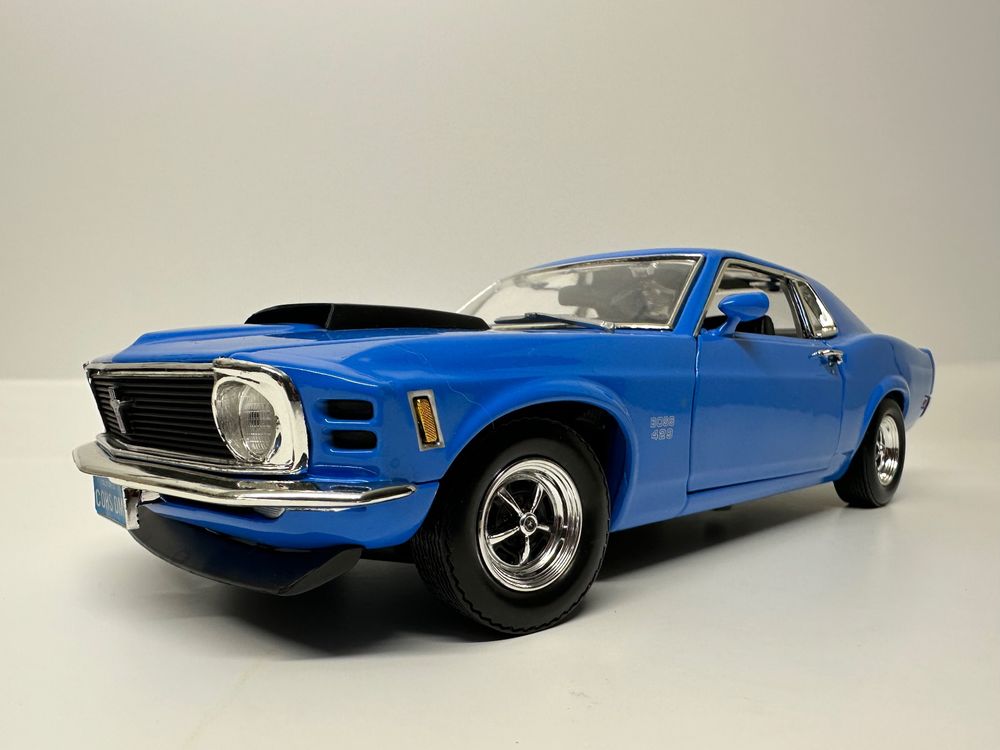 Mustang Boss 429 1970 1:18 Motormax Azul - 20 anos! Loja on-line de miniaturas colecionáveis