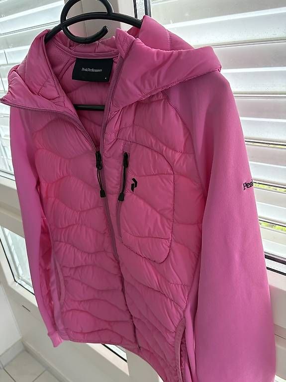 Jacken: PEAK PERFORMANCE Jacke – Neu (gemäss Beschreibung) aus Egg b. Zürich von eve_h8pg 2