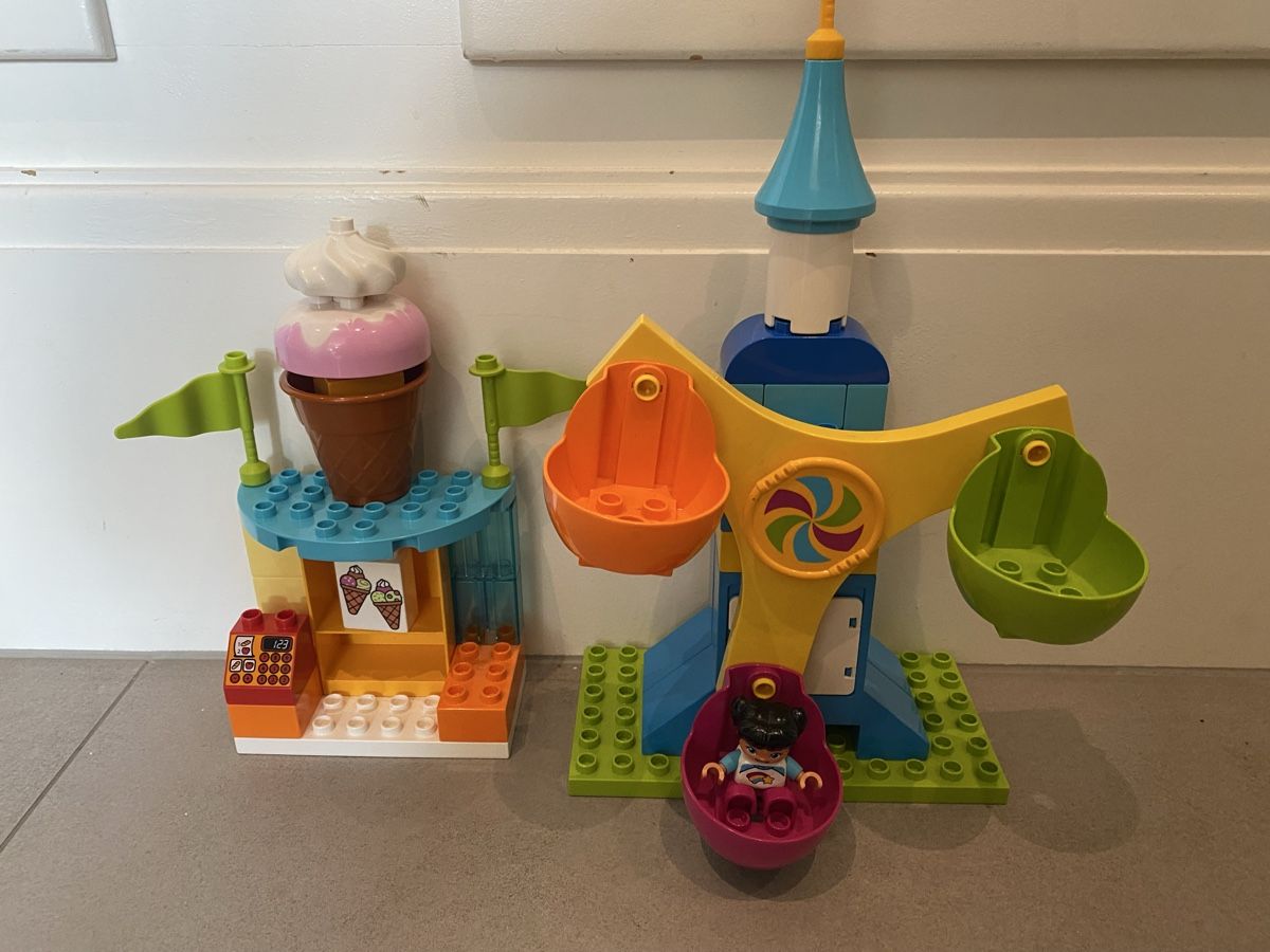 Lego Jouets: LEGO Duplo Jahrmarkt – D'occasion à Zürich par rotschwarzkaeppchen 1