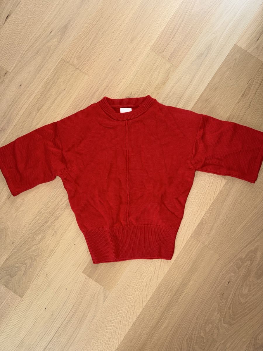 H&M Maglioni & Felpe: H&M Pullover rot kurzarm – Nuovo e nell'imballaggio originale da Horgen venduto da sastic
