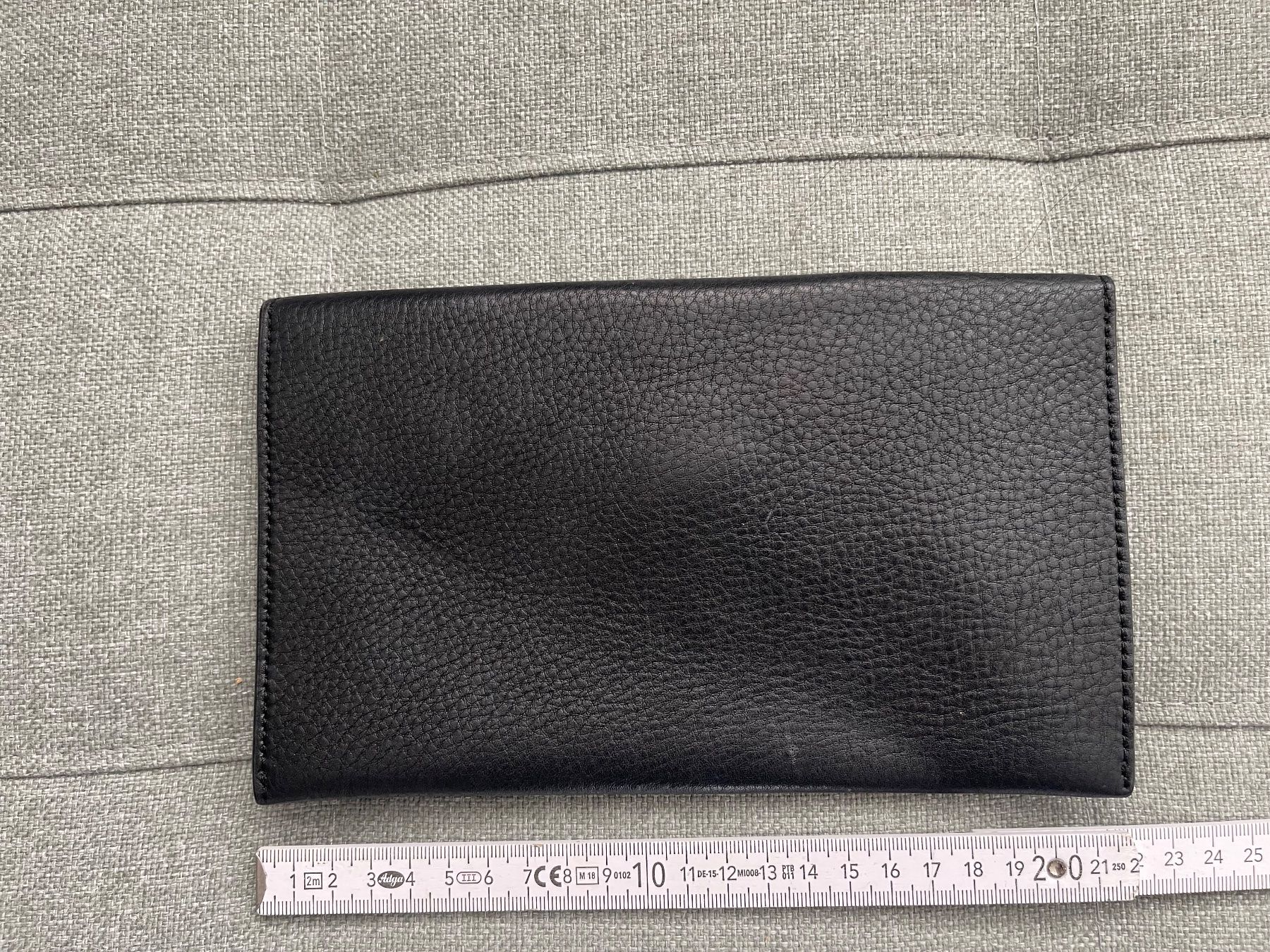 Tory Burch Sacs femmes: Tory Burch Clutch, Leder, Schwarz – D'occasion à Cham par pri_9ktk 2