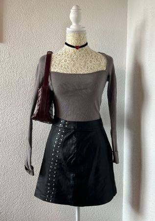 H&M Women's Black and Grey Crop-top