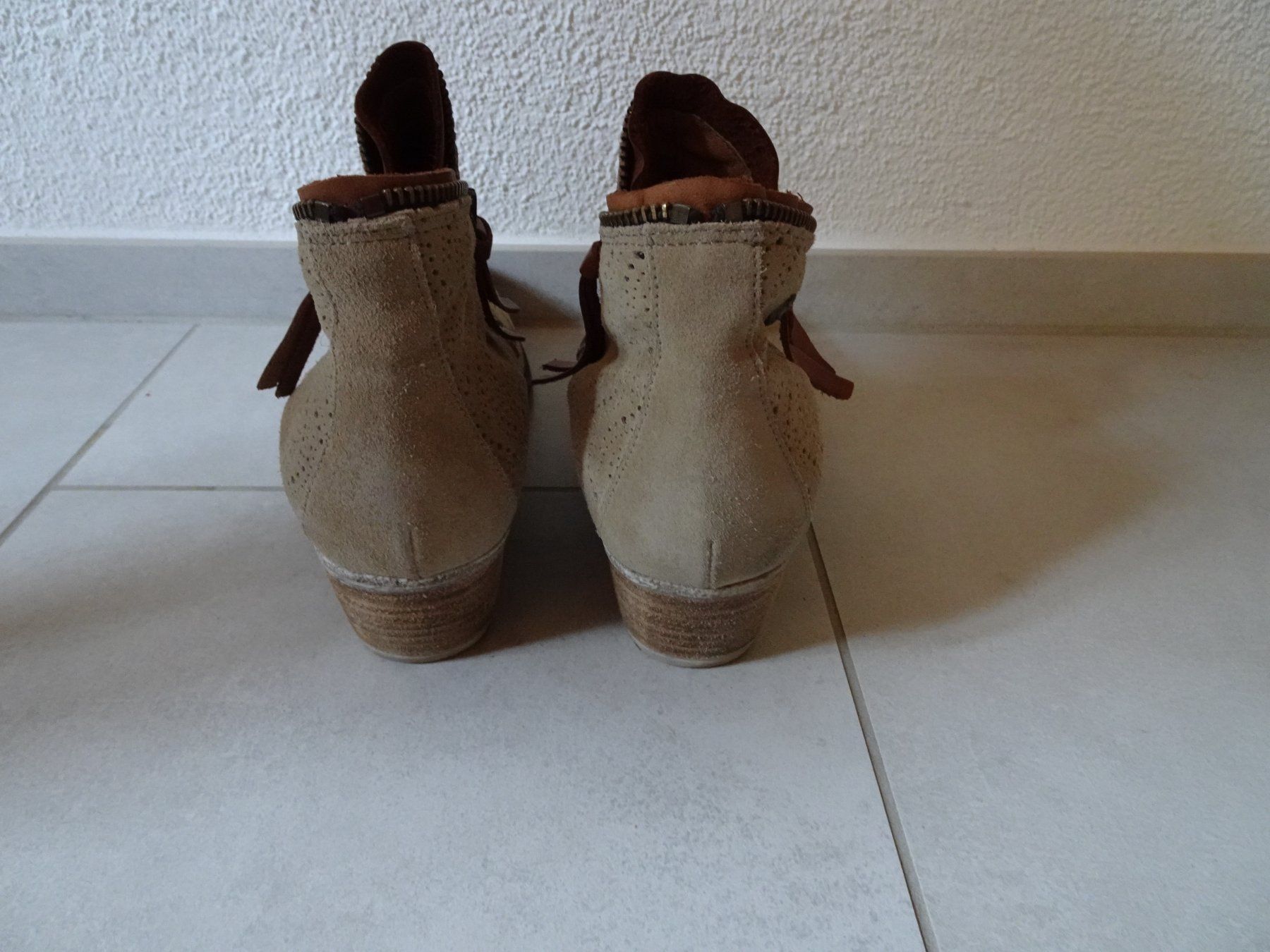 Scarpe da donna: Coque Terra Leder Stiefeletten Gr. 40 - 426269 – Usato da Küssnacht am Rigi venduto da Schuhe-Secondhand 2