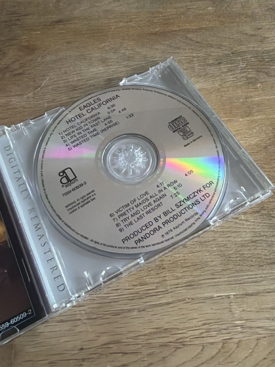 CDs: Eagles Hotel California CD Digitally Remastered – Gebraucht aus Lugano von bad_2t9b 2