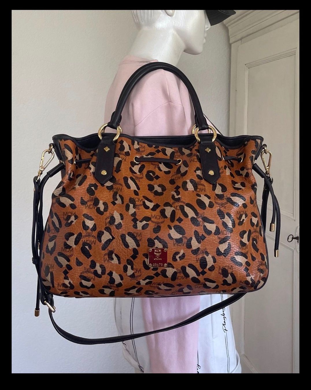 Mcm Taschen für Damen: Original MCM Bucket Tote Bag – Gebraucht aus Matzendorf von Fla5 1