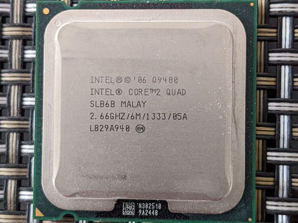 thumbnail image 2 of Intel Core 2 Quad Q9400 2.66 GHz LGA775 Quad-Core Processor (Used) 2 of 2
