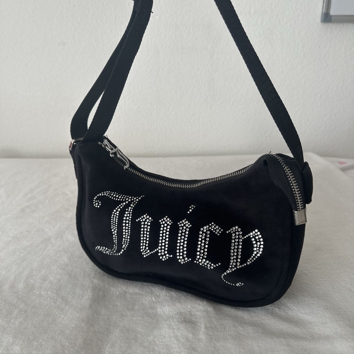 Juicy Couture Borse da donna: Juicy Couture Handtasche  – Nuovo (secondo la descrizione) da Givisiez venduto da dor_xb9k