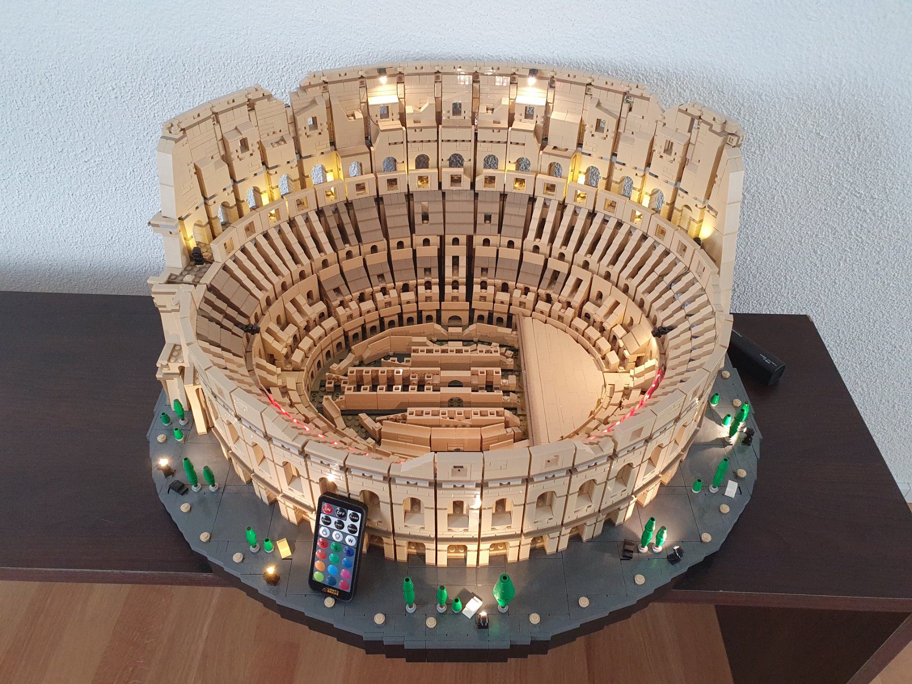 Lego Kit di costruzioni: LEGO CREATOR 10276 Kolosseum mit Licht – Nuovo (secondo la descrizione) da Wettingen venduto da __Dom__ 1