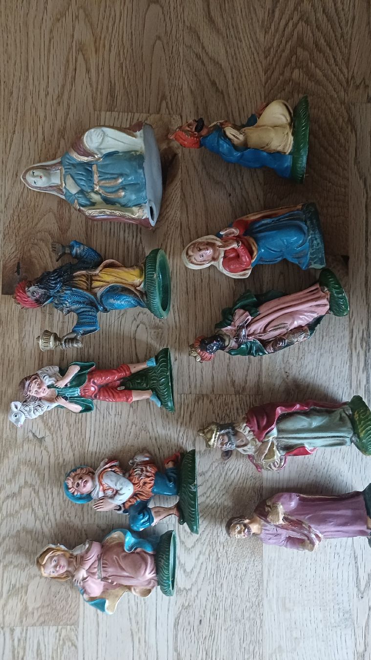 Statuette: Lot 37 Krippenfiguren  – Usato da Flawil venduto da Naphtali 3