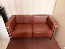 Corbusier Replika 2er-Ledersofa in top Zustand