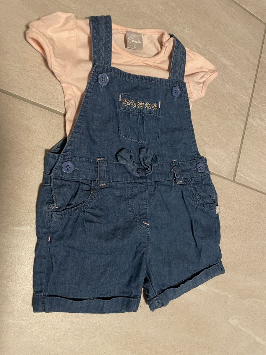 Lotti & Set di vestiti: Babyset Sommer Lathose & Body – Usato da Ennetbaden venduto da Mentos07