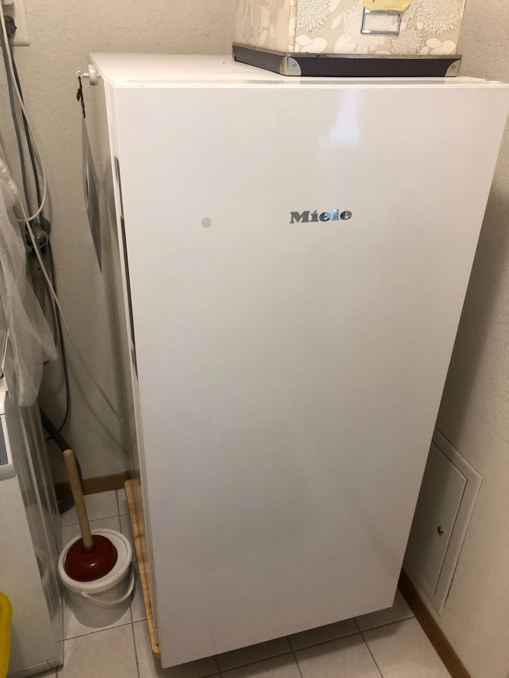 Miele Congelatori: Tiefkühlschrank Miele – Usato da Erlen venduto da astra2013