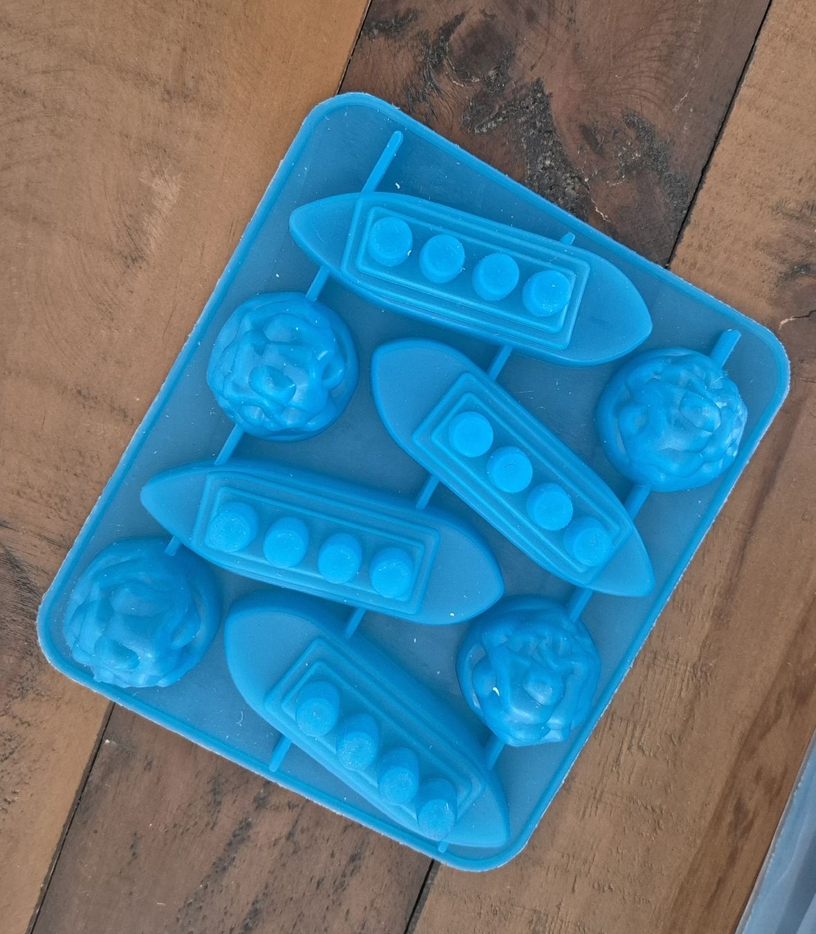Spiritueux: 5 x Gin Titonic Eiswürfelform – Neuf (Voir description) à Binningen par Mousse_au_Shoppola 1