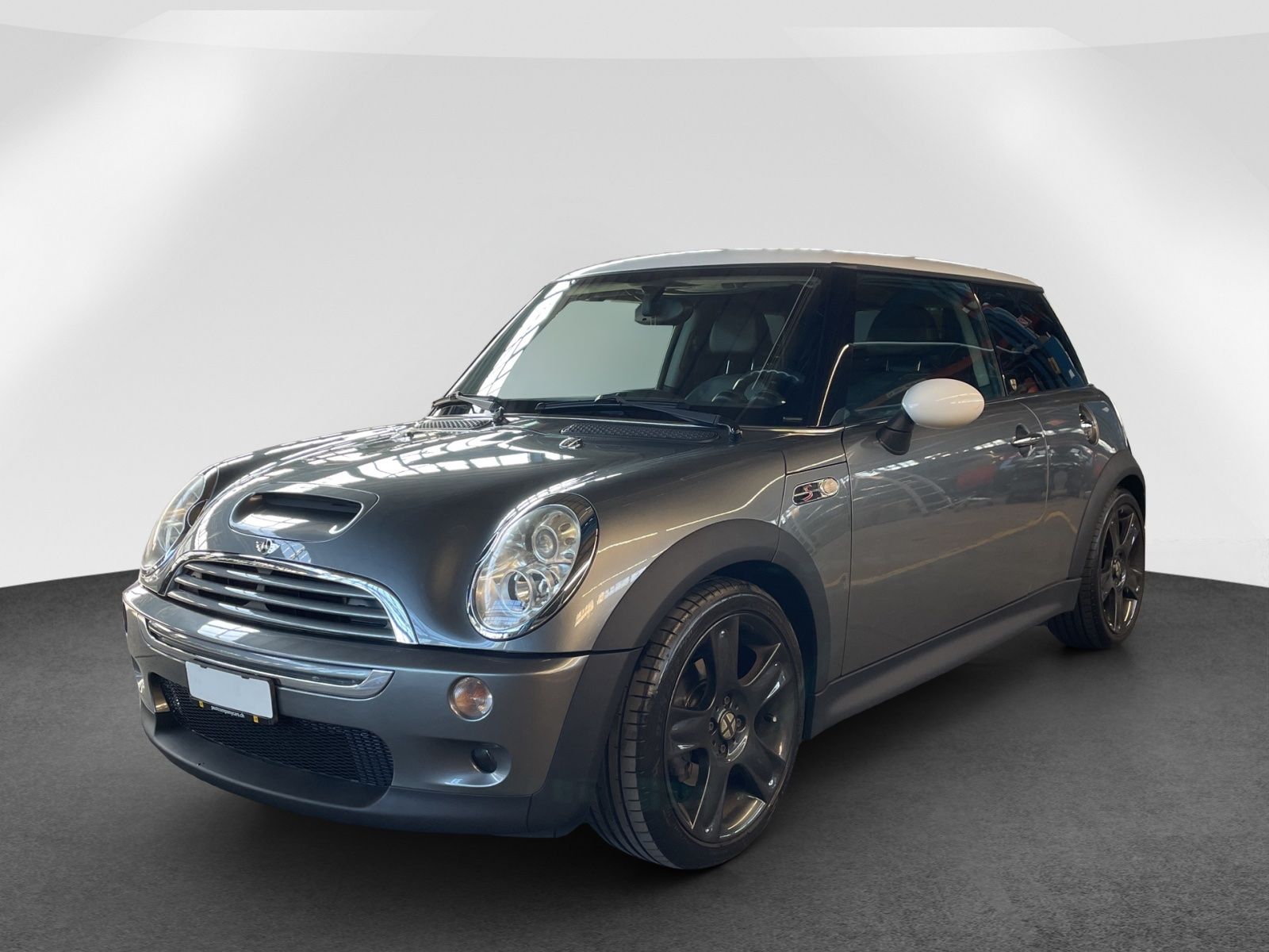 Mini Automobili: Mini Cooper S R53 – Usato da Steffisburg venduto da N.Brand 2