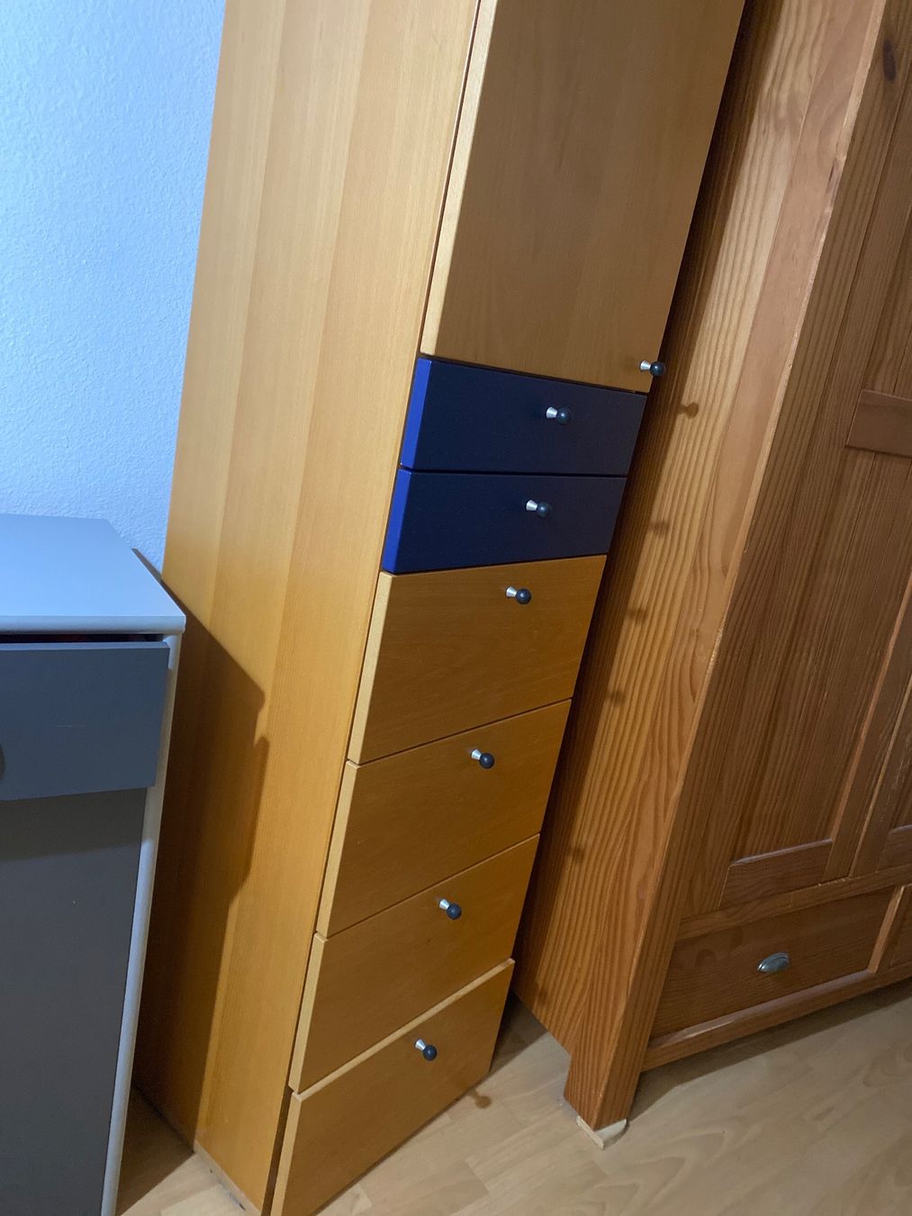 Armadi: Commode armoire – Usato da La Neuveville venduto da e_perriard 1