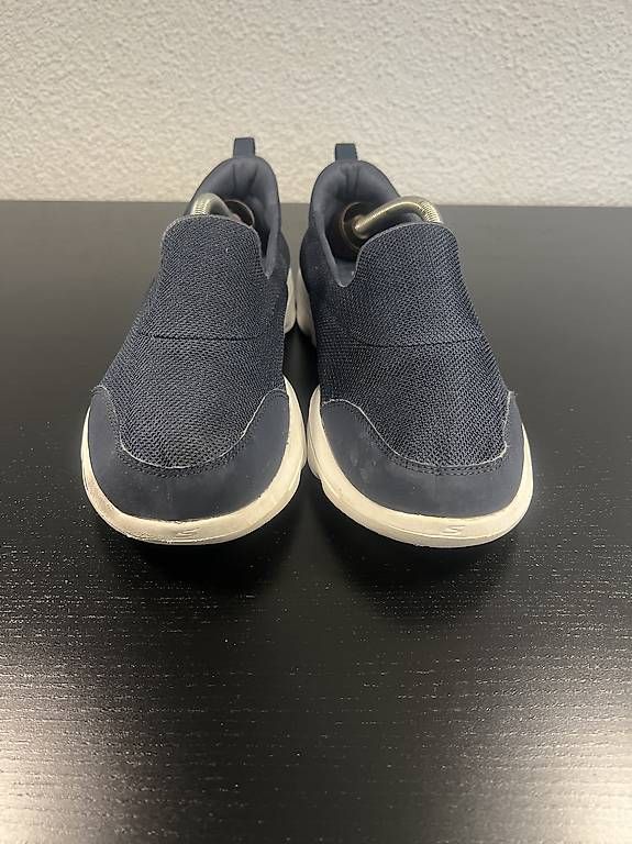 Skechers Scarpe da uomo: Skechers Go Walk Sneaker Schuhe – Usato da Au SG venduto da ali_j87n 1