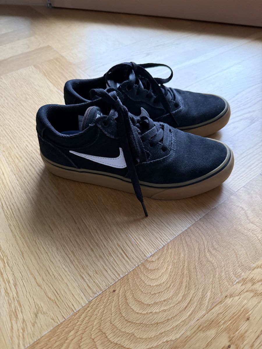 Nike Scarpe da uomo: Nike SB chron 2 – Usato da Lausanne venduto da aly_b2bf 3