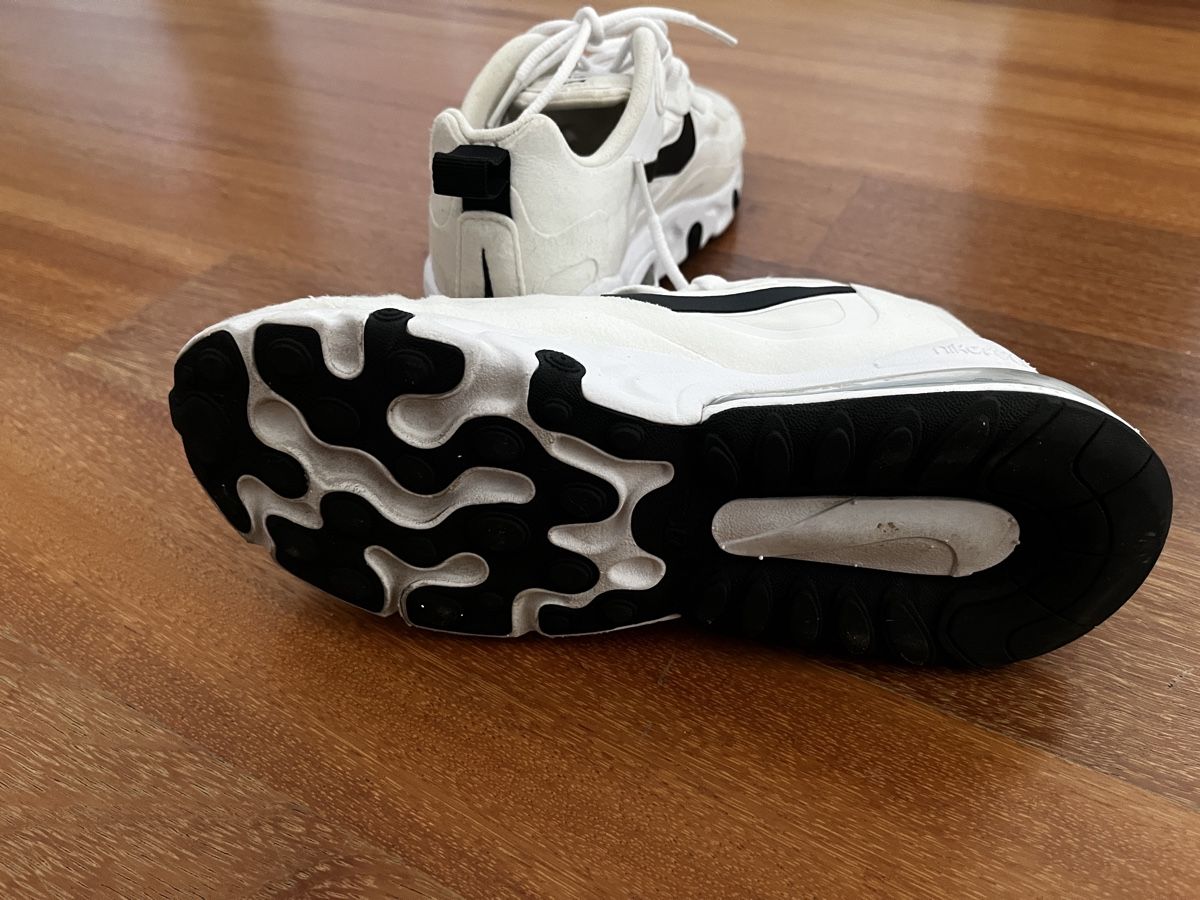 Scarpe da donna: Nike Air Max 270 React blanches – Usato da Stallikon venduto da lasm 3