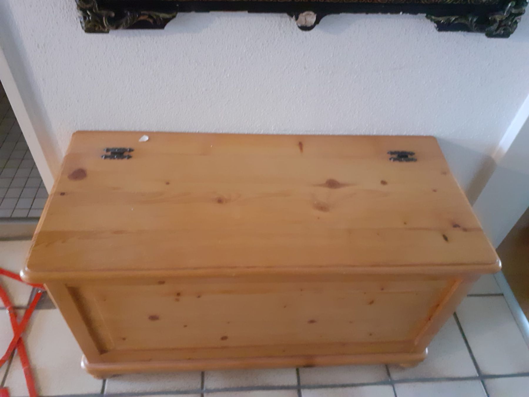 Cassapanche: Sehr schöne Holztruhe – Nuovo (secondo la descrizione) da Zürich venduto da cali10 3