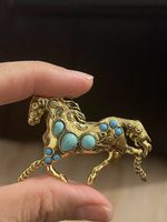 Broche cheval métal doré pierre turquoise 5 cm X 4,2 cm neuv