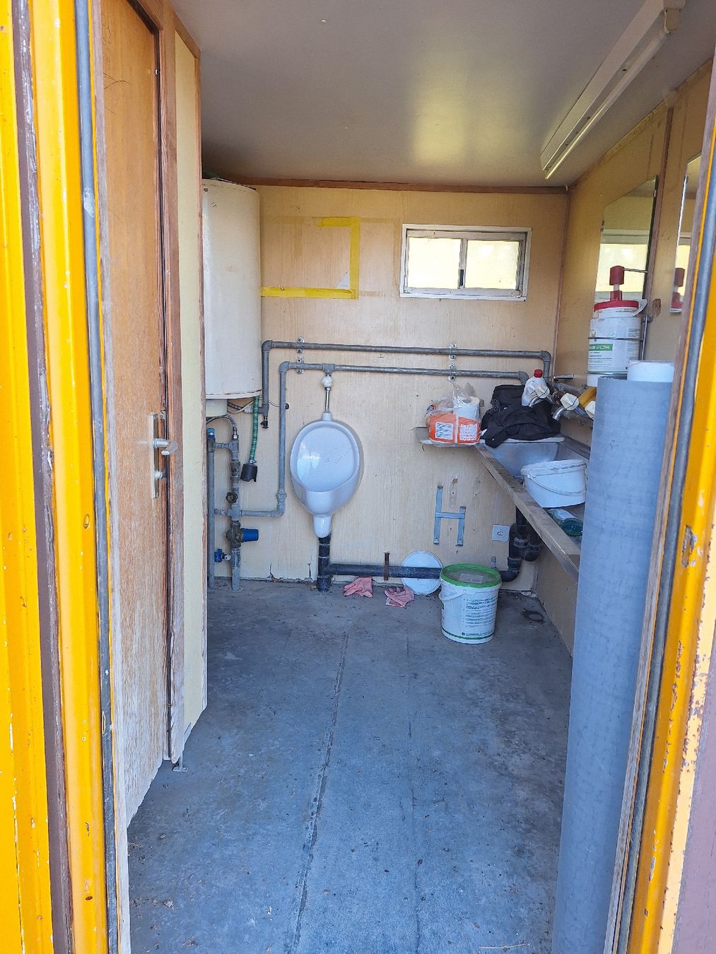 Contenitori edile: à vendre container toilette  – Usato da Troistorrents venduto da Marie_anna_vs 1