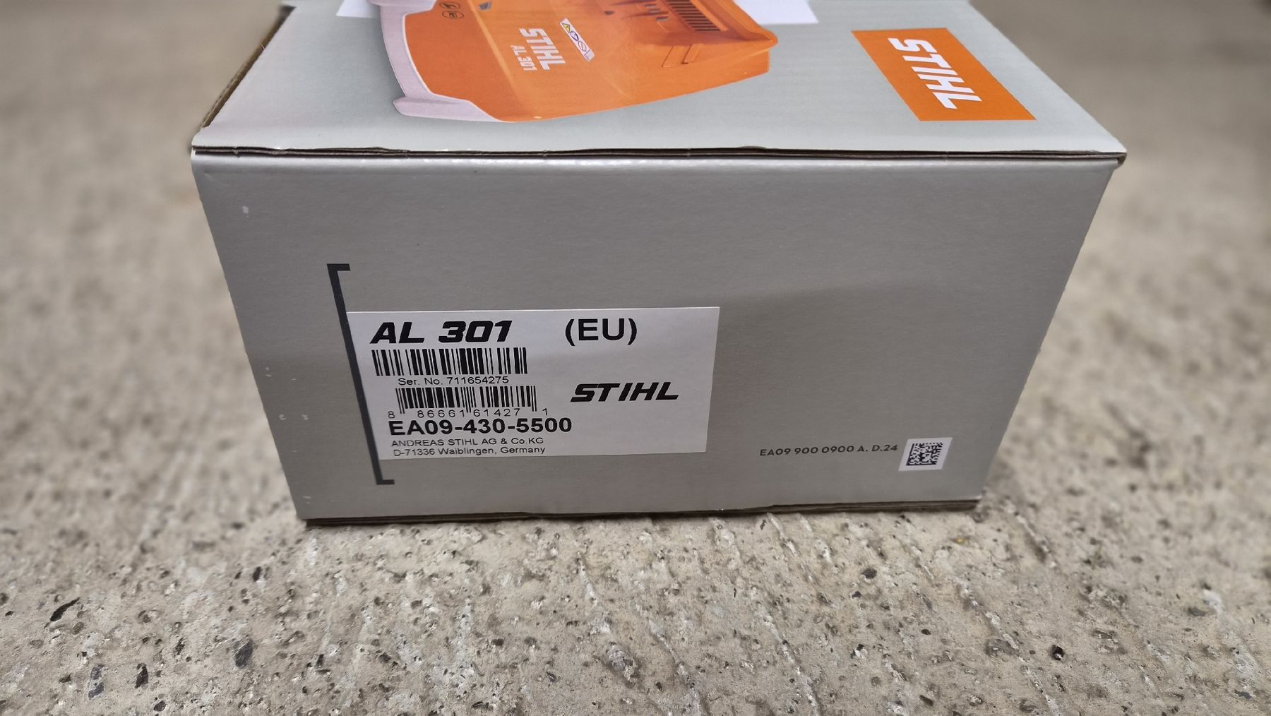 Stihl Caricatori & Batterie: STIHL AL 301 Akkuladegerät  – Nuovo e nell'imballaggio originale da Adliswil venduto da Hortulano 2