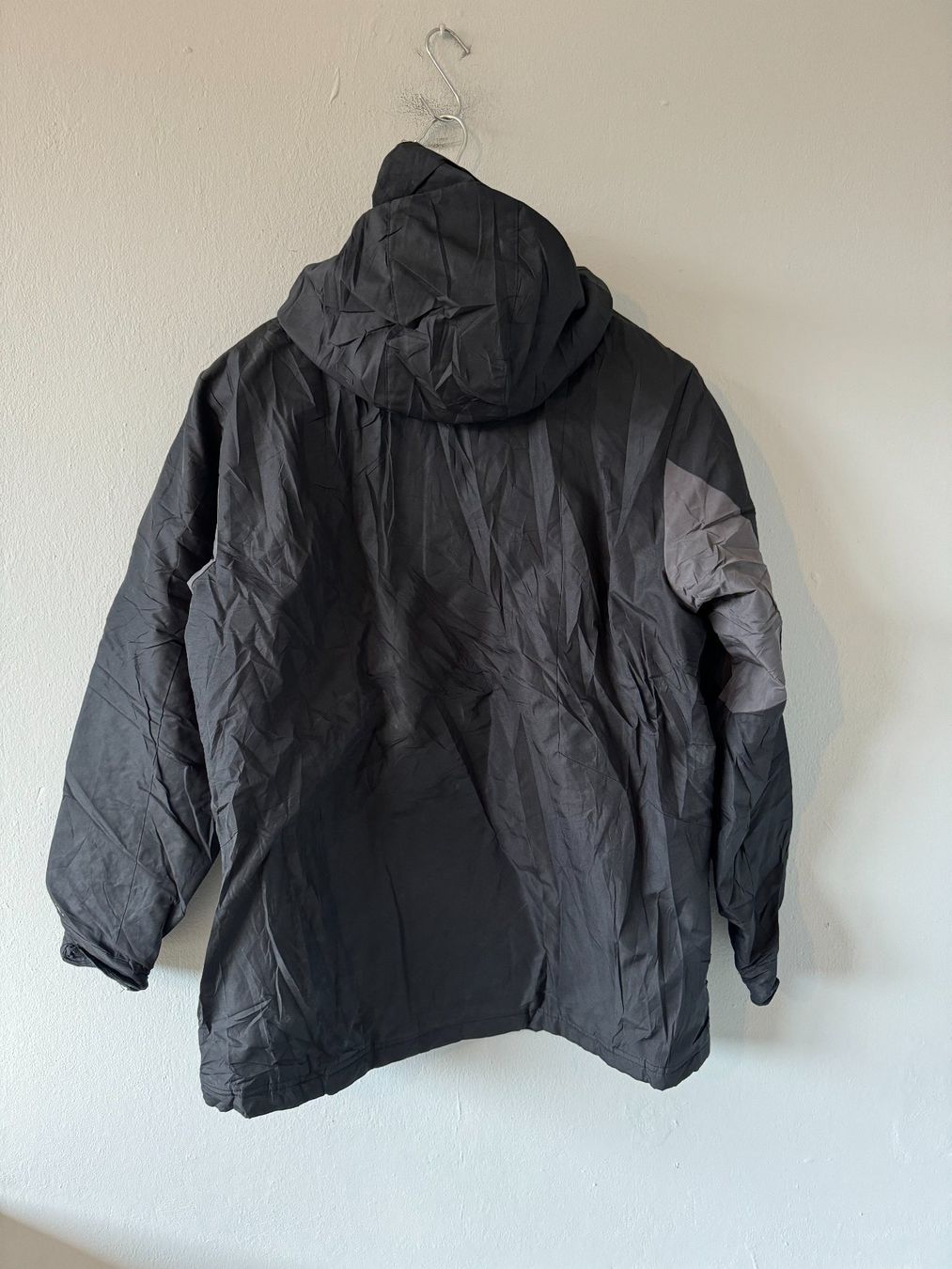 Champion Giacche & Cappotti: Champion jacket men XL boy 16 18 – Usato da Neuchâtel venduto da _Easy_to_Find_ 5