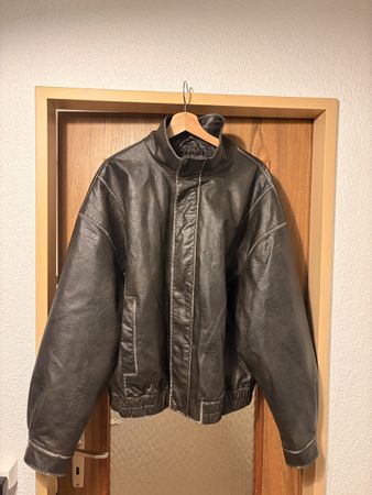 Veste en cuir matelassée